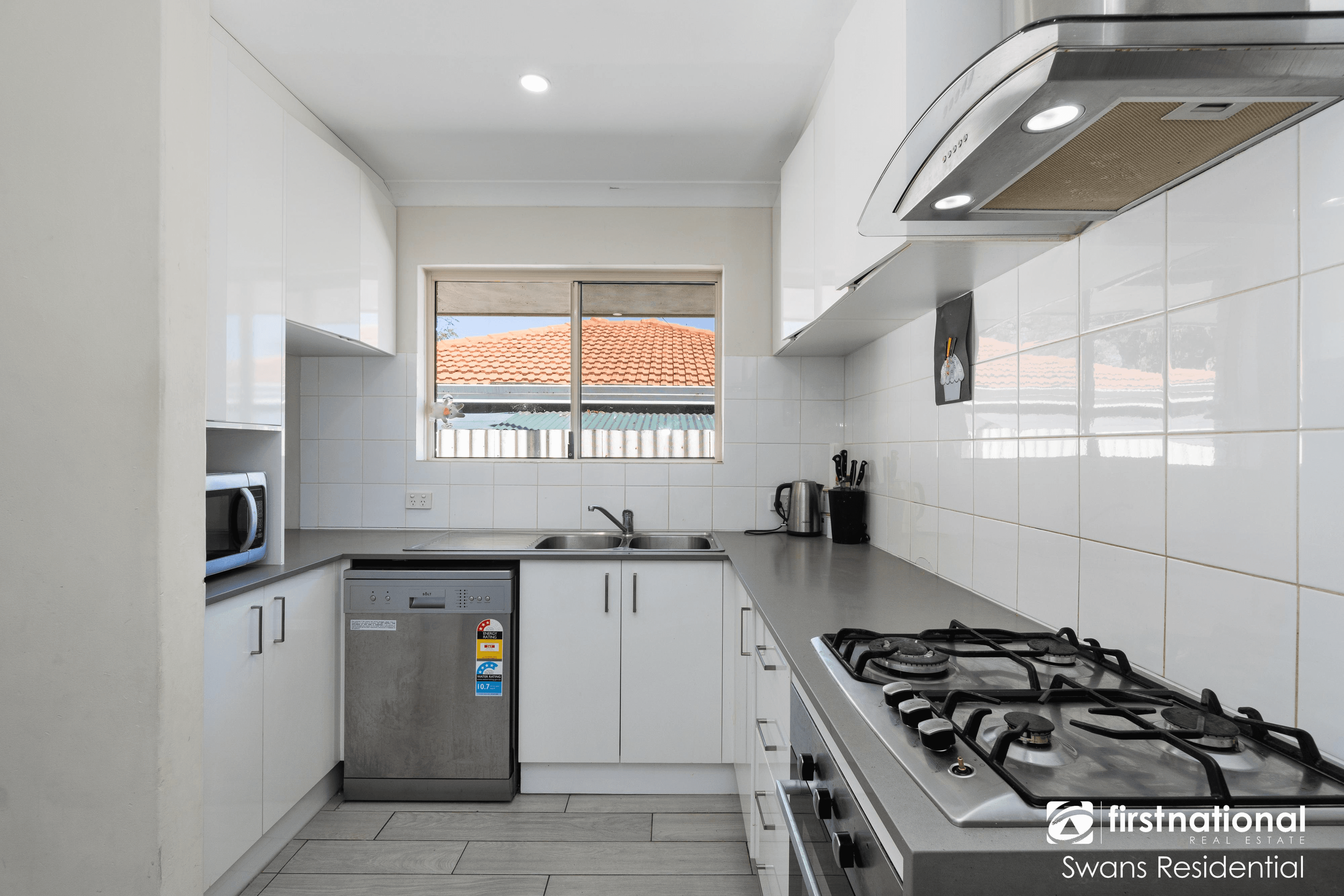 17 Lalina Way, WANNEROO, WA 6065
