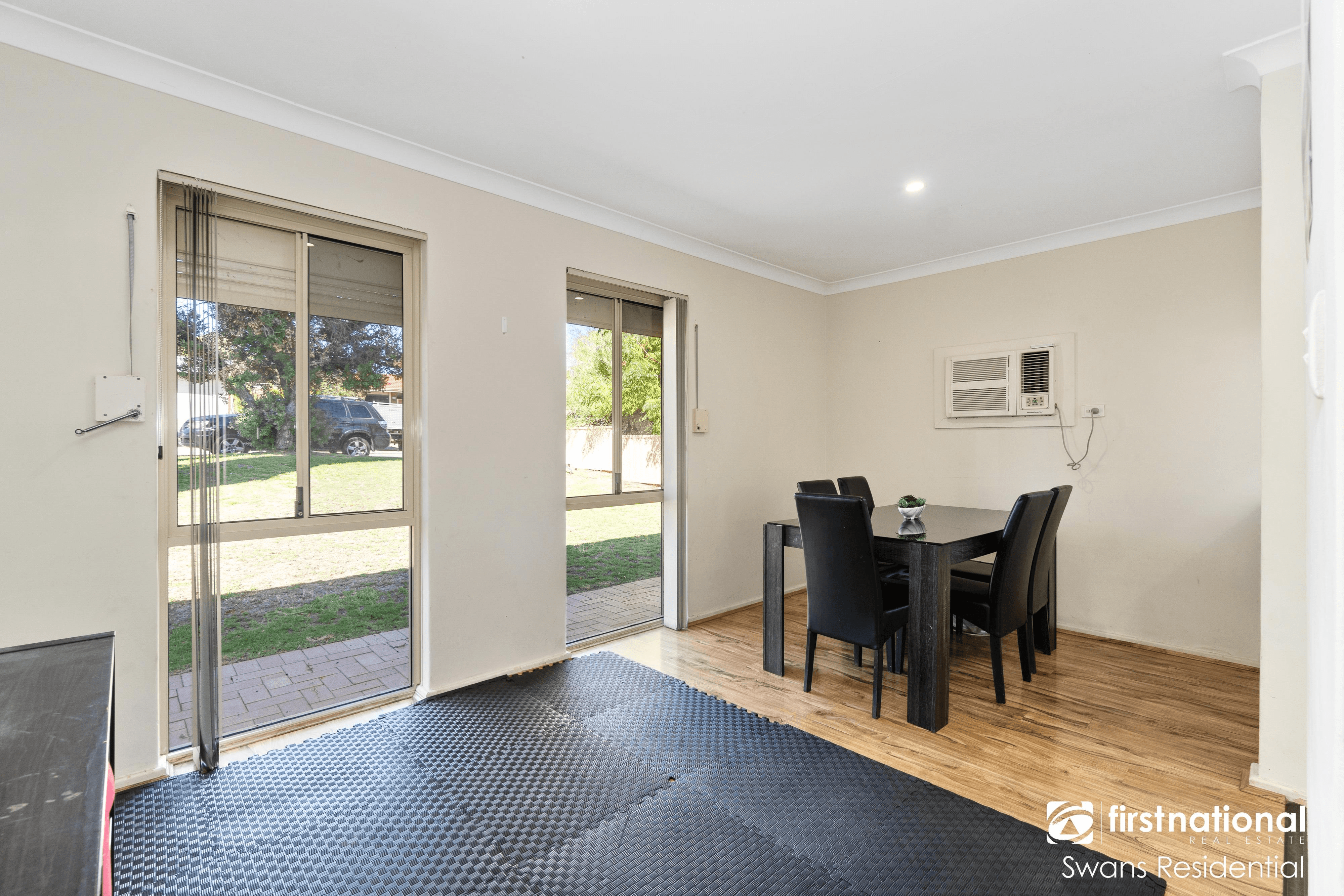 17 Lalina Way, WANNEROO, WA 6065