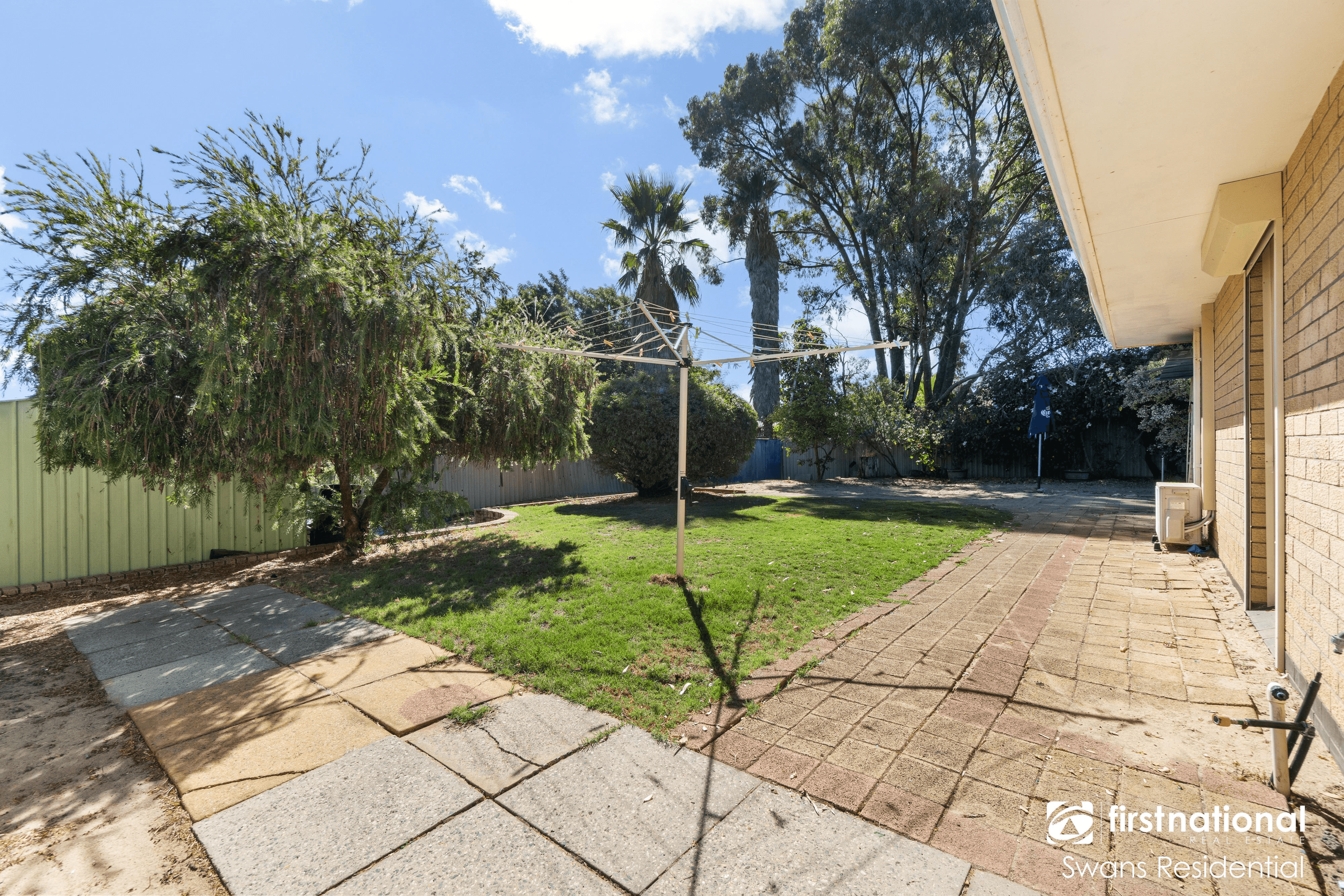 17 Lalina Way, WANNEROO, WA 6065