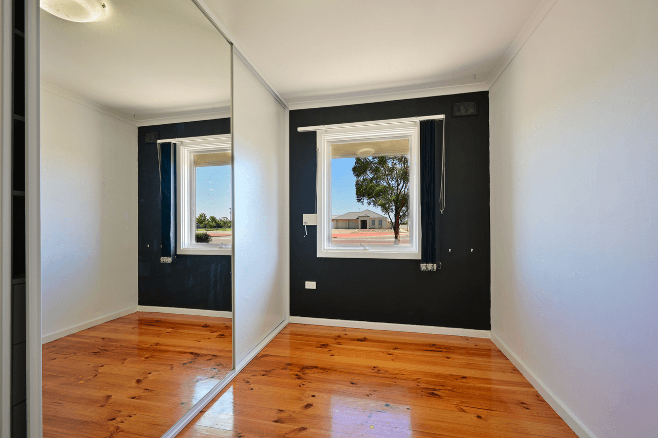 353 Jenkins Avenue, WHYALLA STUART, SA 5608