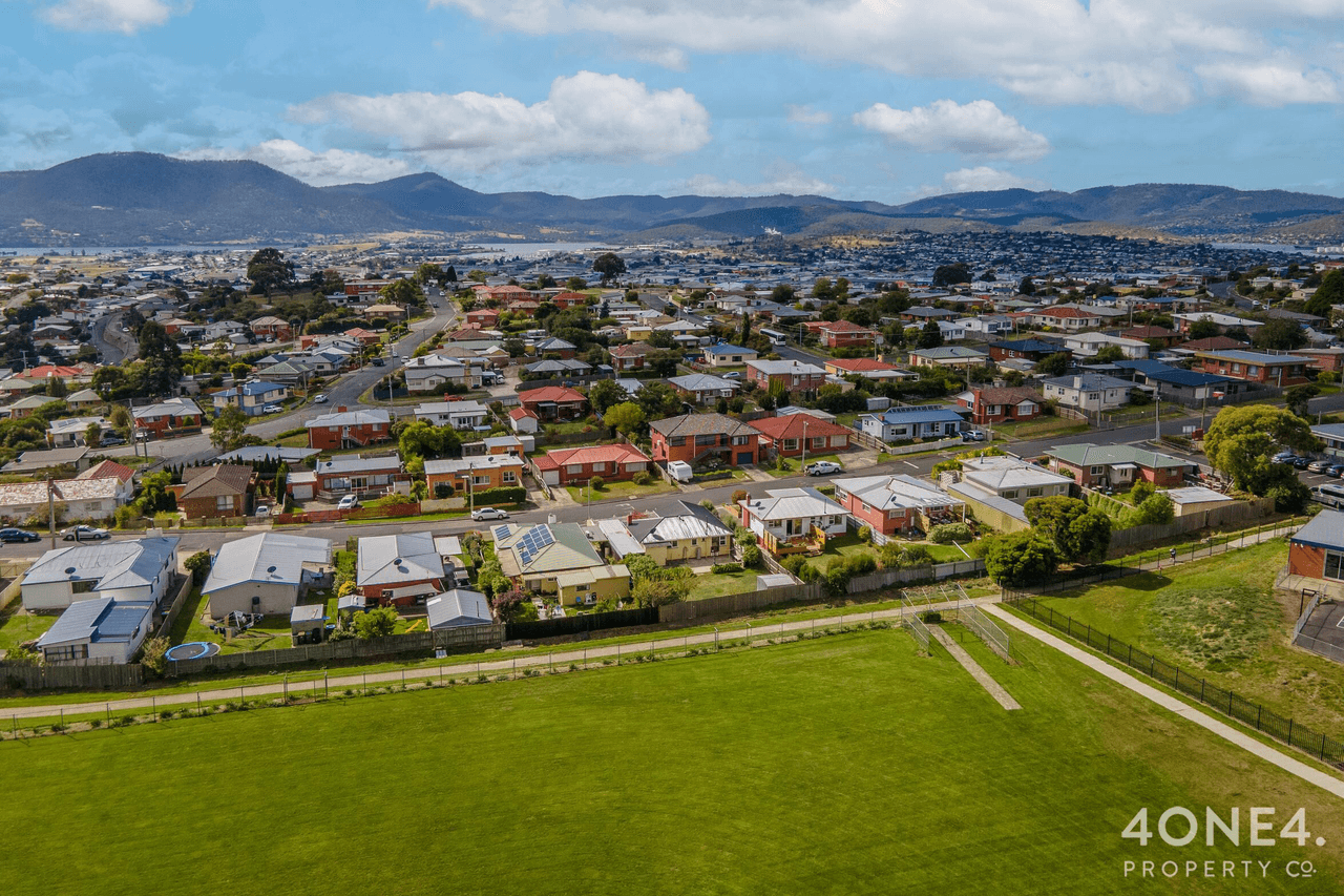 32 Ashbourne Grove, West Moonah, TAS 7009