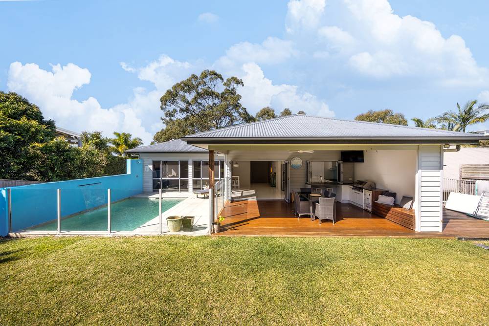 2 Ocean View Place, Aroona, QLD 4551