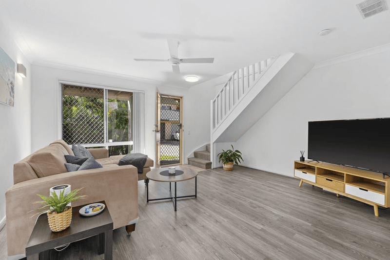 141/215 Cottesloe Drive, MERMAID WATERS, QLD 4218