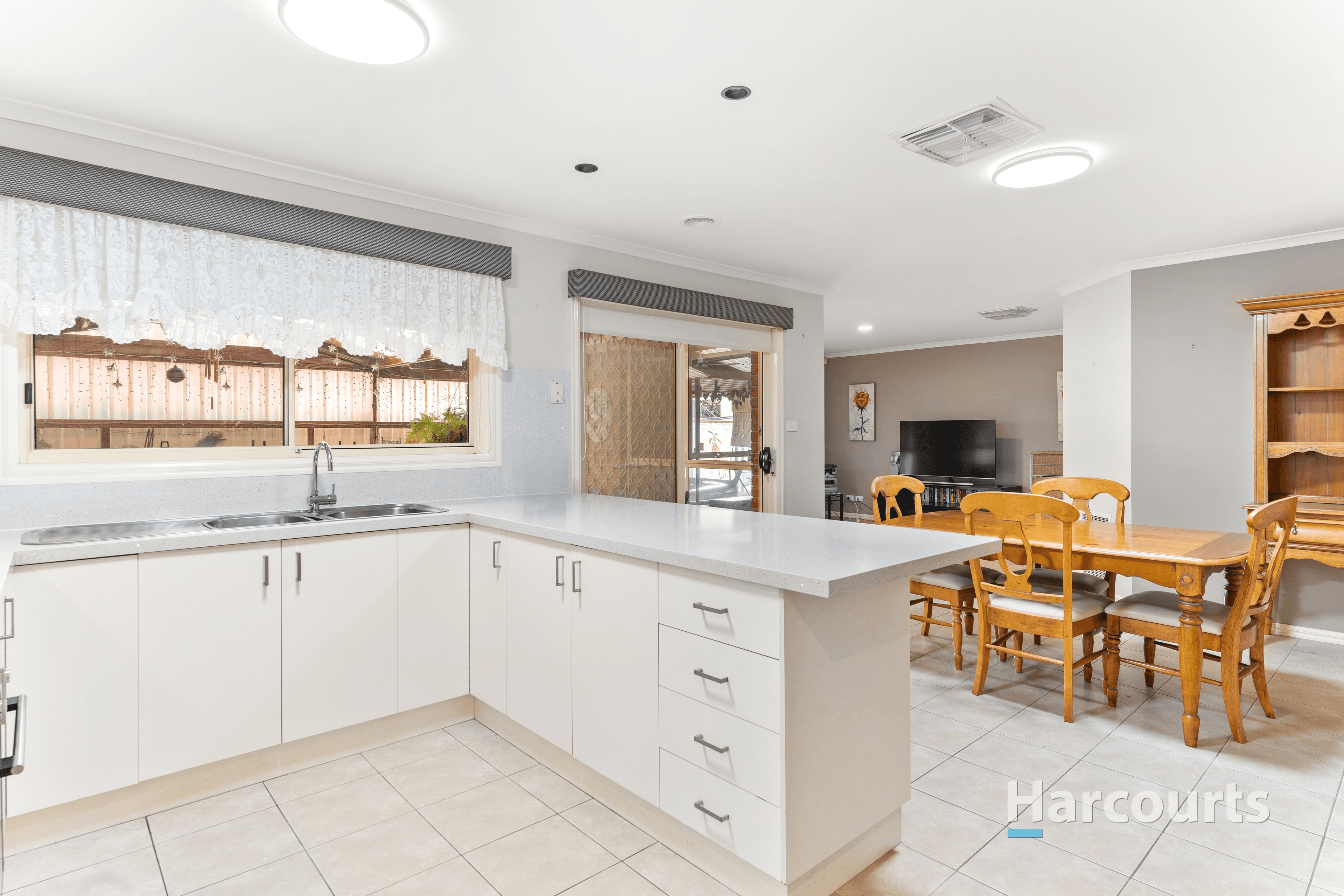 4 Weaver Terrace, Cairnlea, VIC 3023