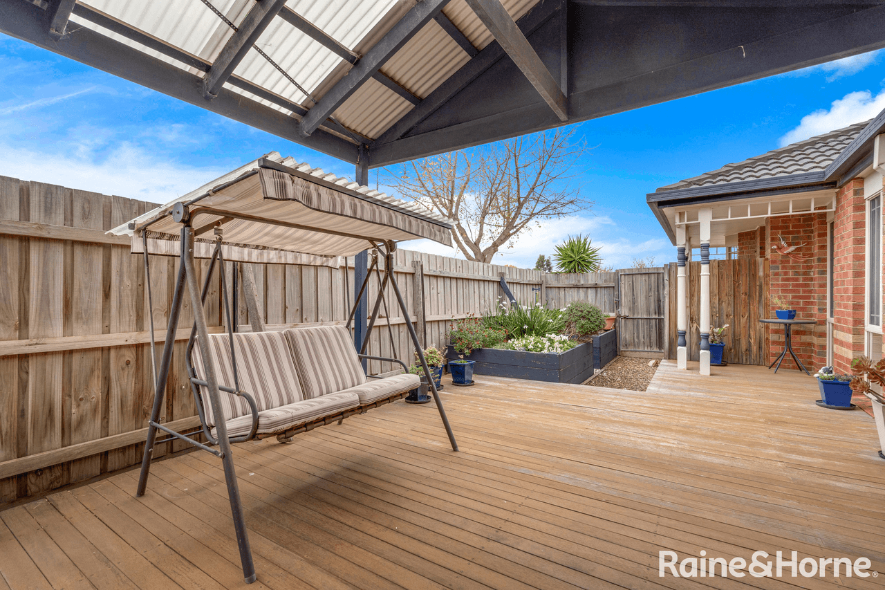 2 Lindwall Street, SUNBURY, VIC 3429