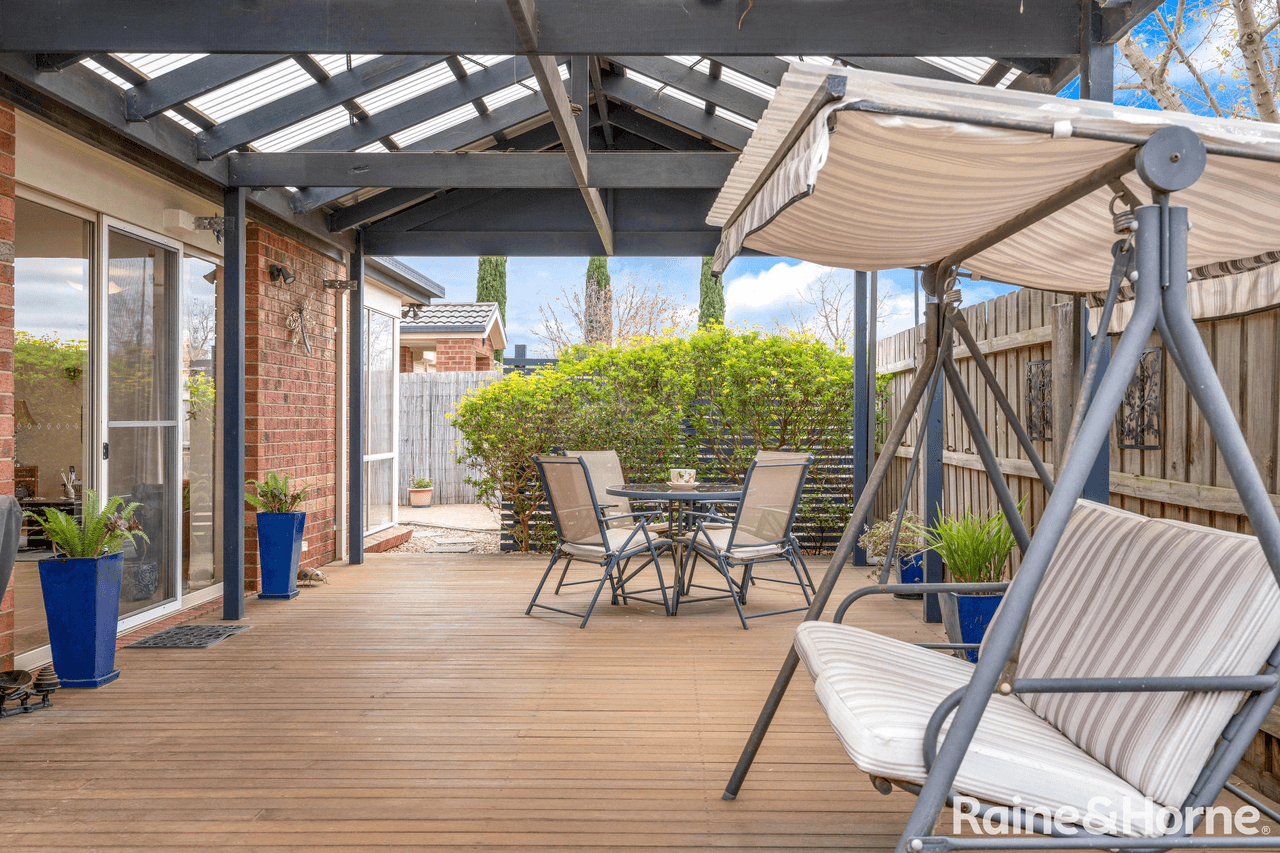 2 Lindwall Street, SUNBURY, VIC 3429