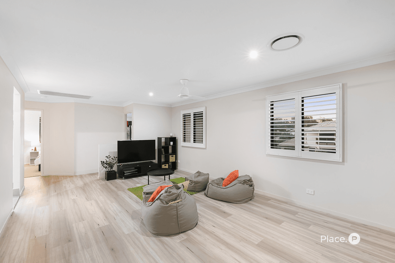 1 Harpulia Place, Seventeen Mile Rocks, QLD 4073