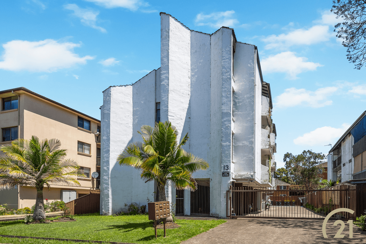 8/13 Hart Street, Warwick Farm, NSW 2170