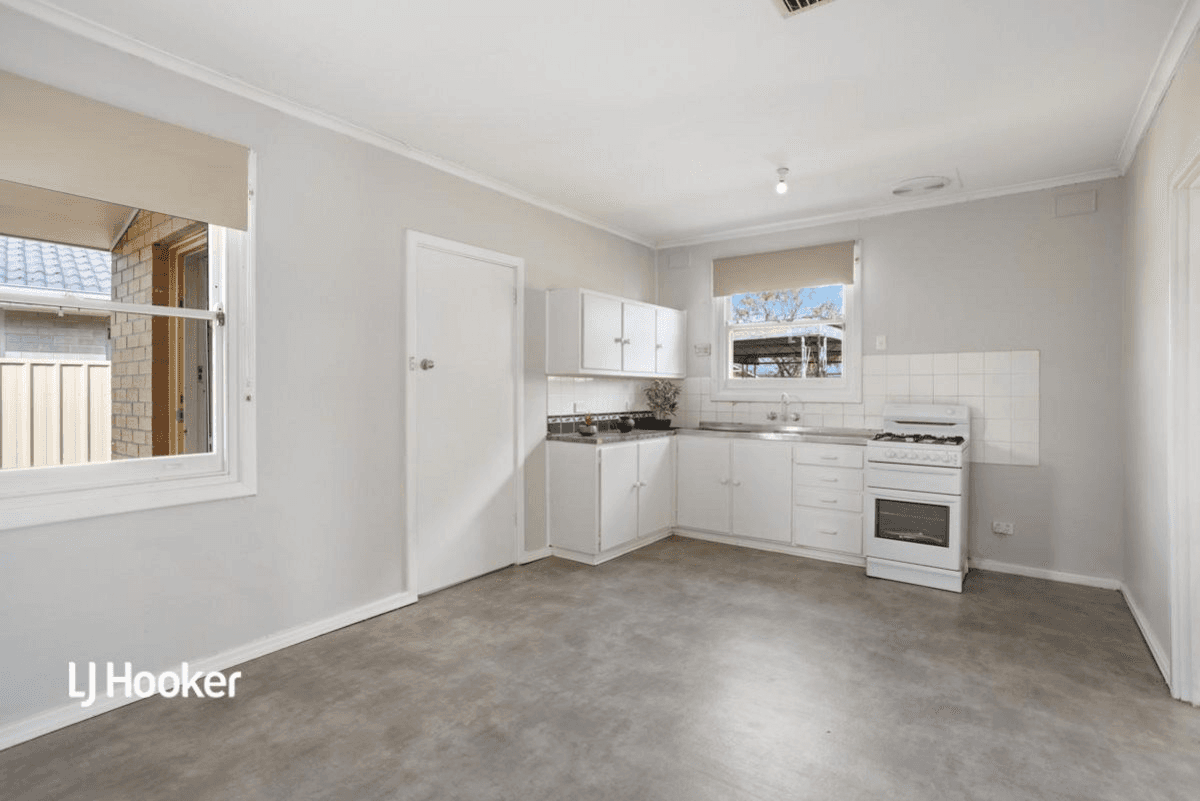 43 Davison Crescent, SMITHFIELD PLAINS, SA 5114