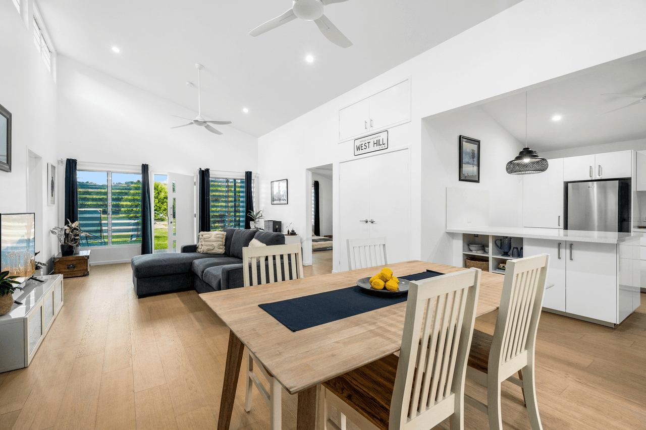 1 Natures Close, CURRUMBIN VALLEY, QLD 4223