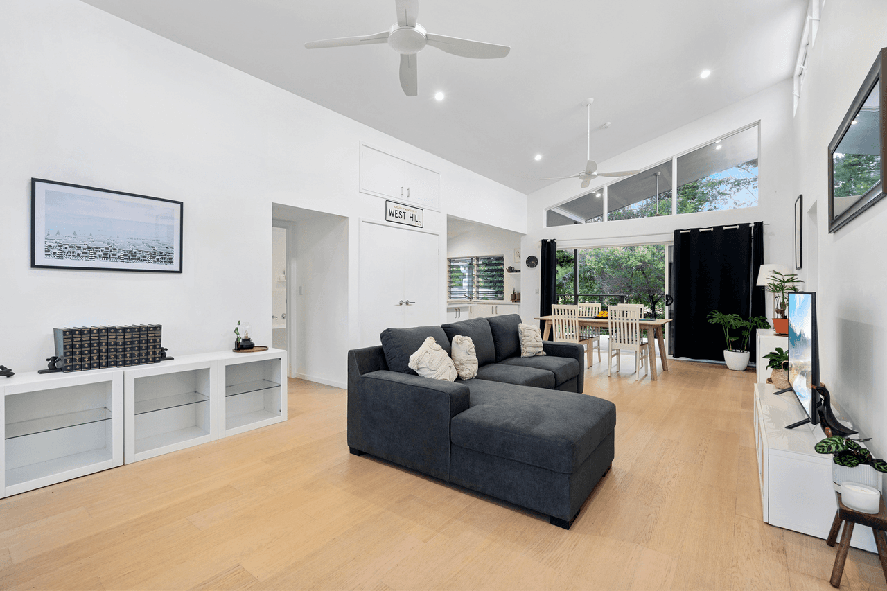 1 Natures Close, CURRUMBIN VALLEY, QLD 4223