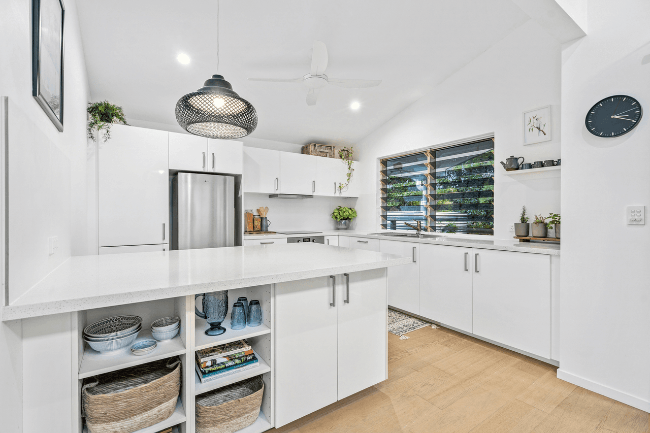 1 Natures Close, CURRUMBIN VALLEY, QLD 4223