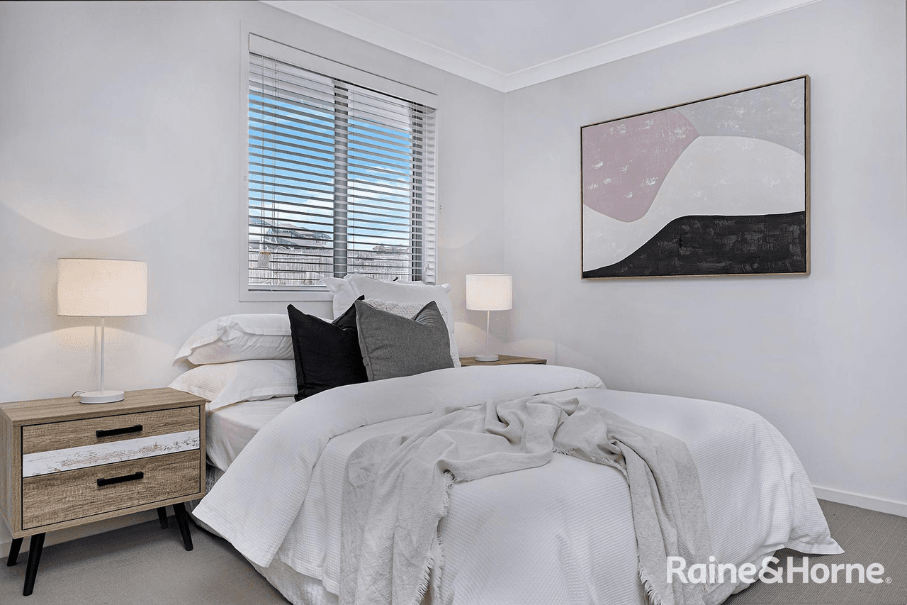 27 Hugh Terrace, MIDDLETON GRANGE, NSW 2171