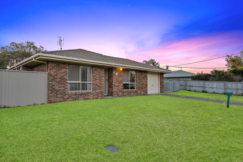 8 Bluebird Parade, Bokarina, QLD 4575