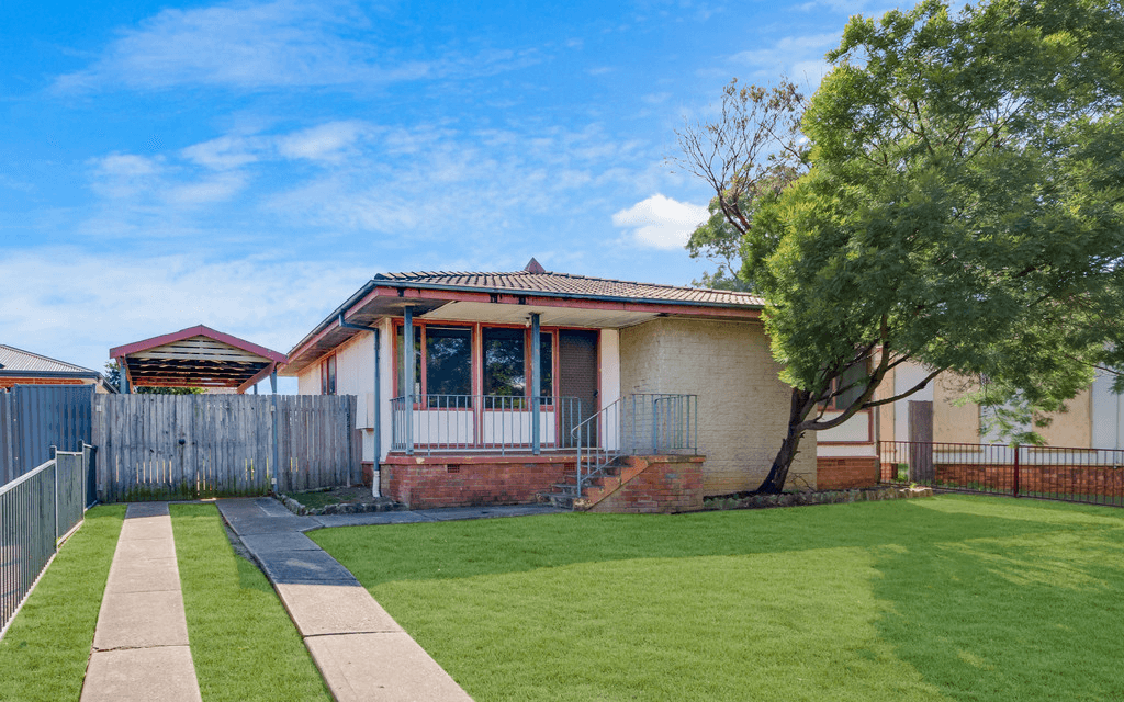 5 Rowley Place, AIRDS, NSW 2560