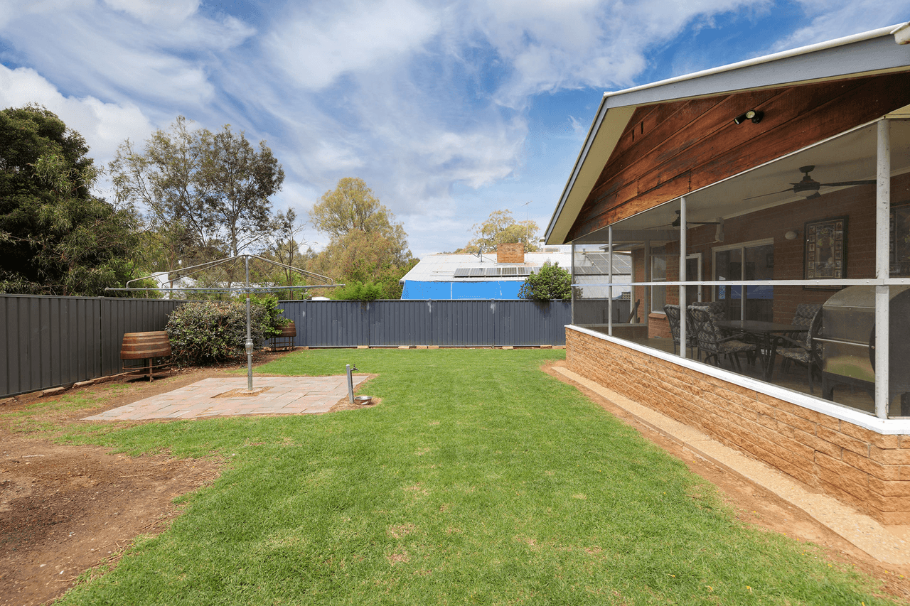 8 Barkly Street, WAHGUNYAH, VIC 3687