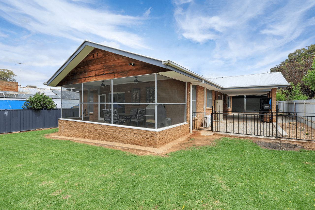 8 Barkly Street, WAHGUNYAH, VIC 3687