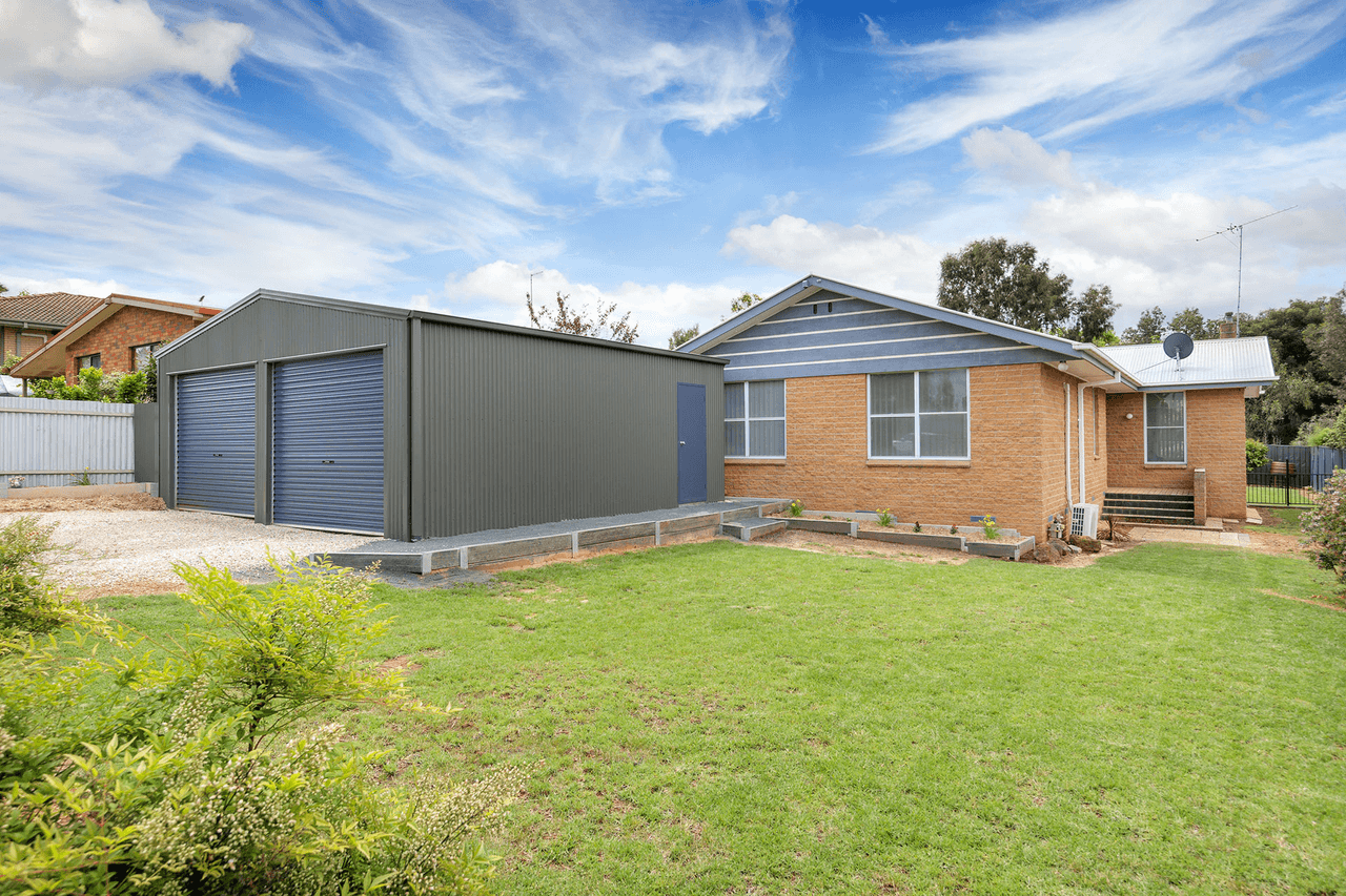 8 Barkly Street, WAHGUNYAH, VIC 3687