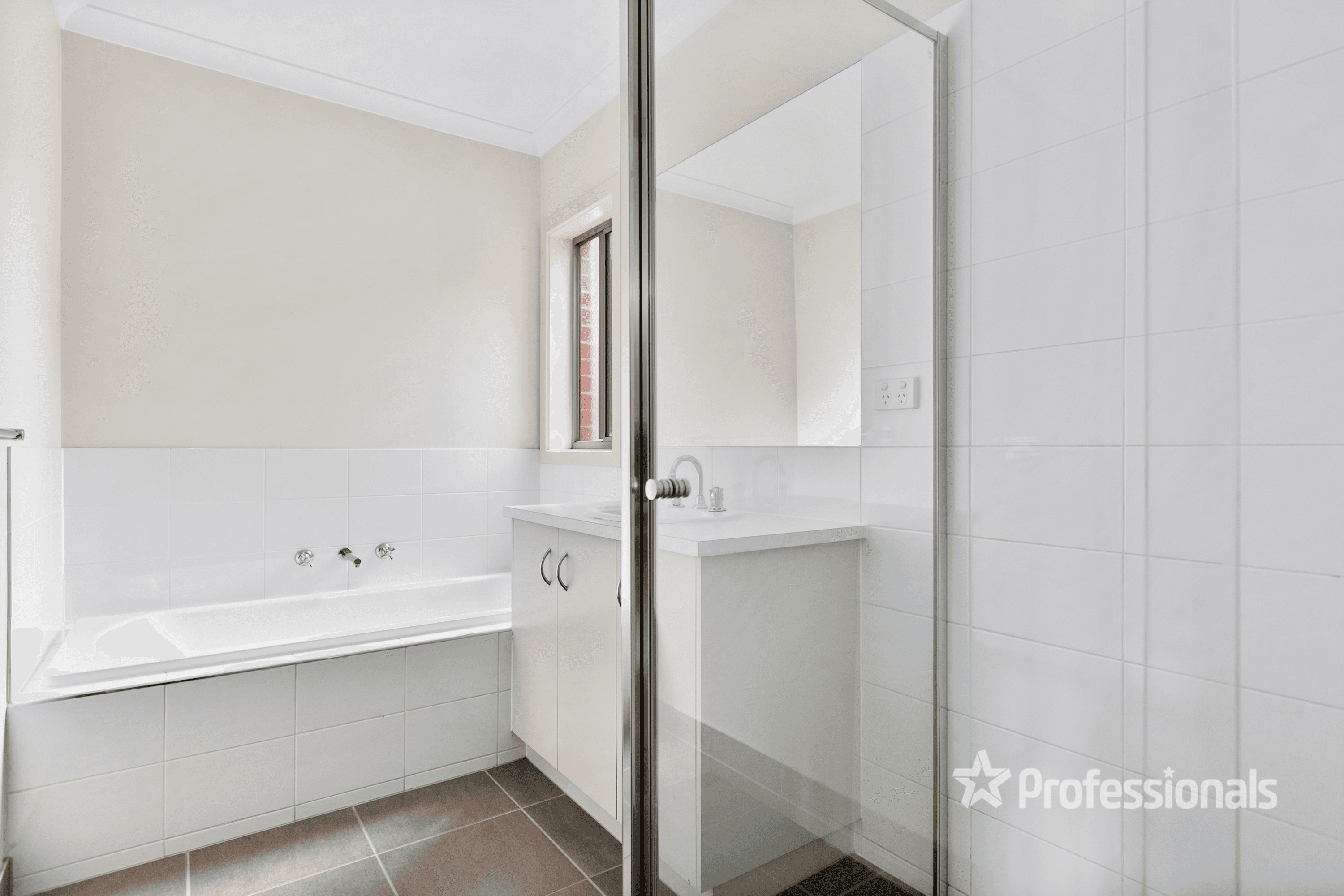 2/81 Powell Drive, HOPPERS CROSSING, VIC 3029