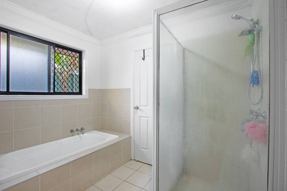 4 Gritl Court, KINGSTON, QLD 4114