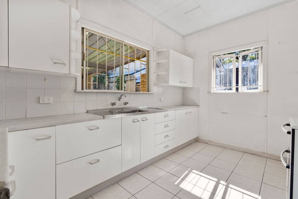 49 Honour Avenue, Chelmer, QLD 4068