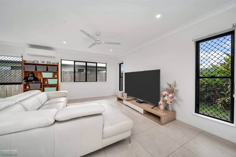 4 Lillydale Way, TRINITY BEACH, QLD 4879