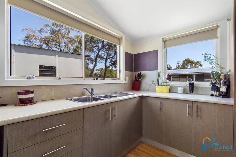 6 Charlies Street, Loch Sport, VIC 3851