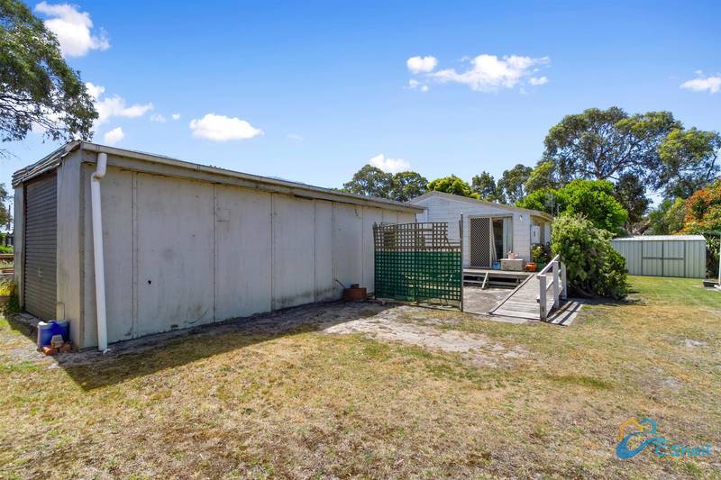 6 Charlies Street, Loch Sport, VIC 3851