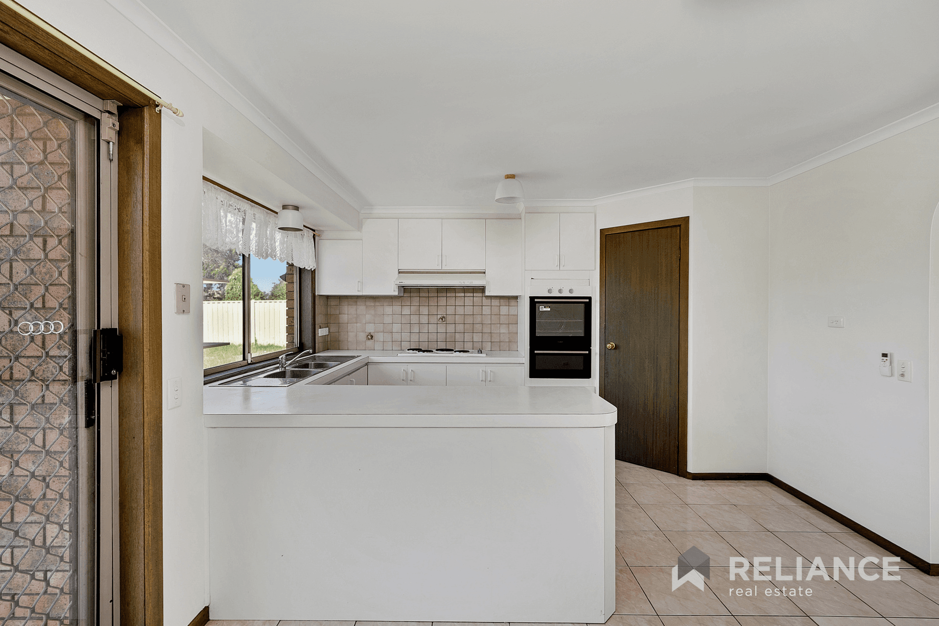 39 Sunbird Crescent, Hoppers Crossing, VIC 3029