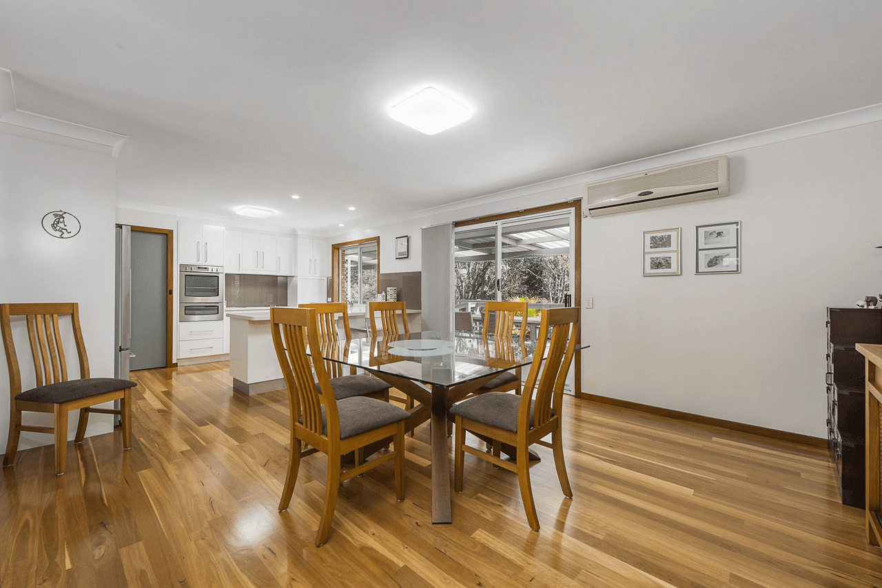 83 Yarranabee Road, PORT MACQUARIE, NSW 2444