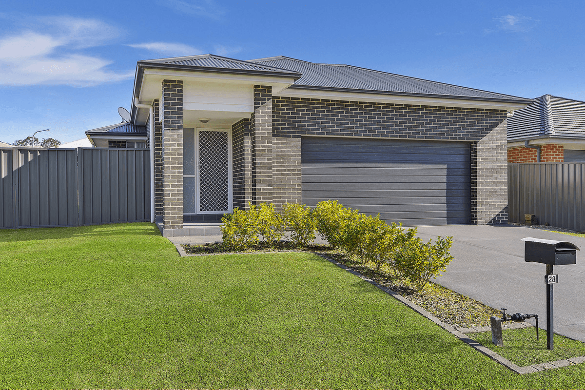 28 Rein Drive, Wadalba, NSW 2259