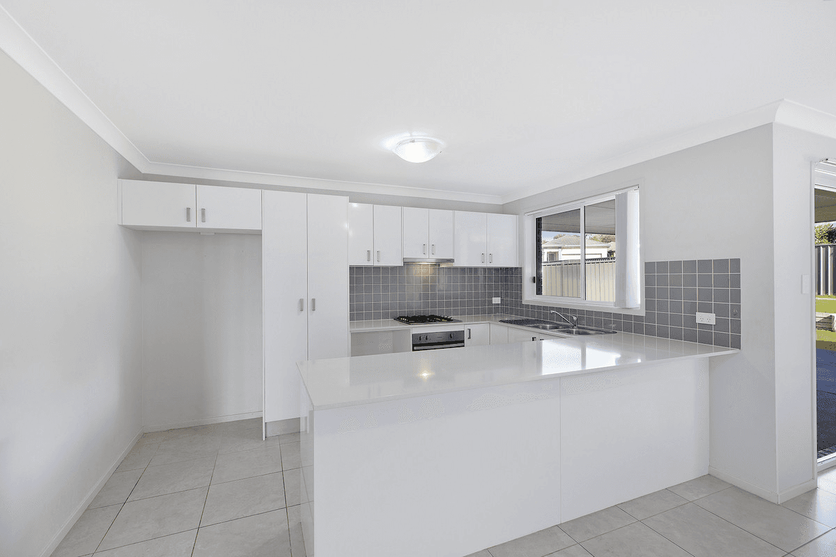 28 Rein Drive, Wadalba, NSW 2259