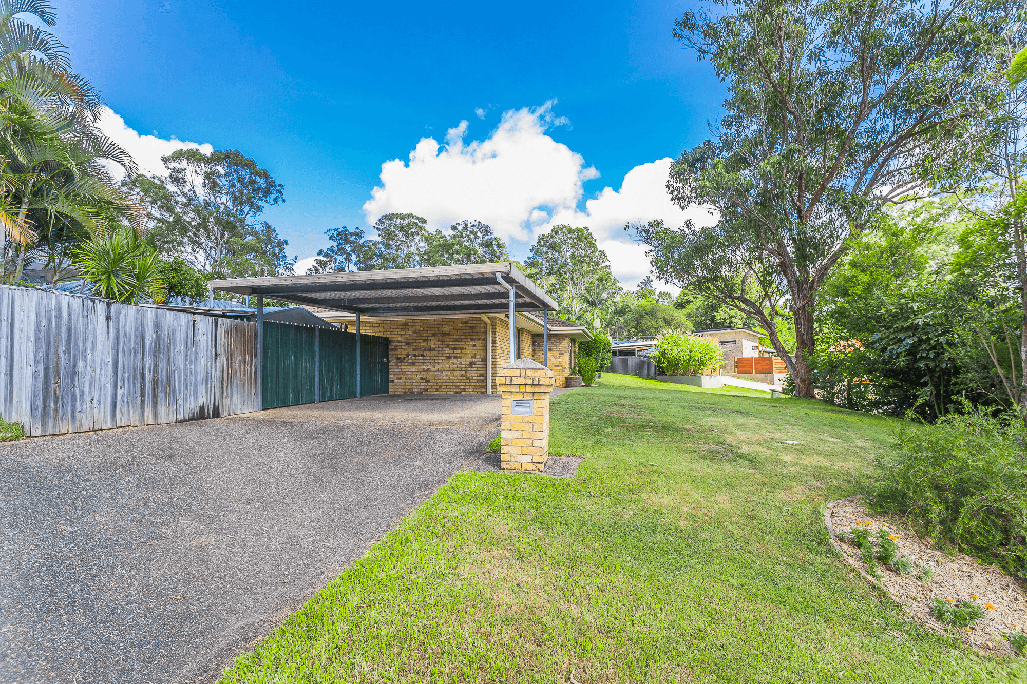 1 Cambral Court, PETRIE, QLD 4502