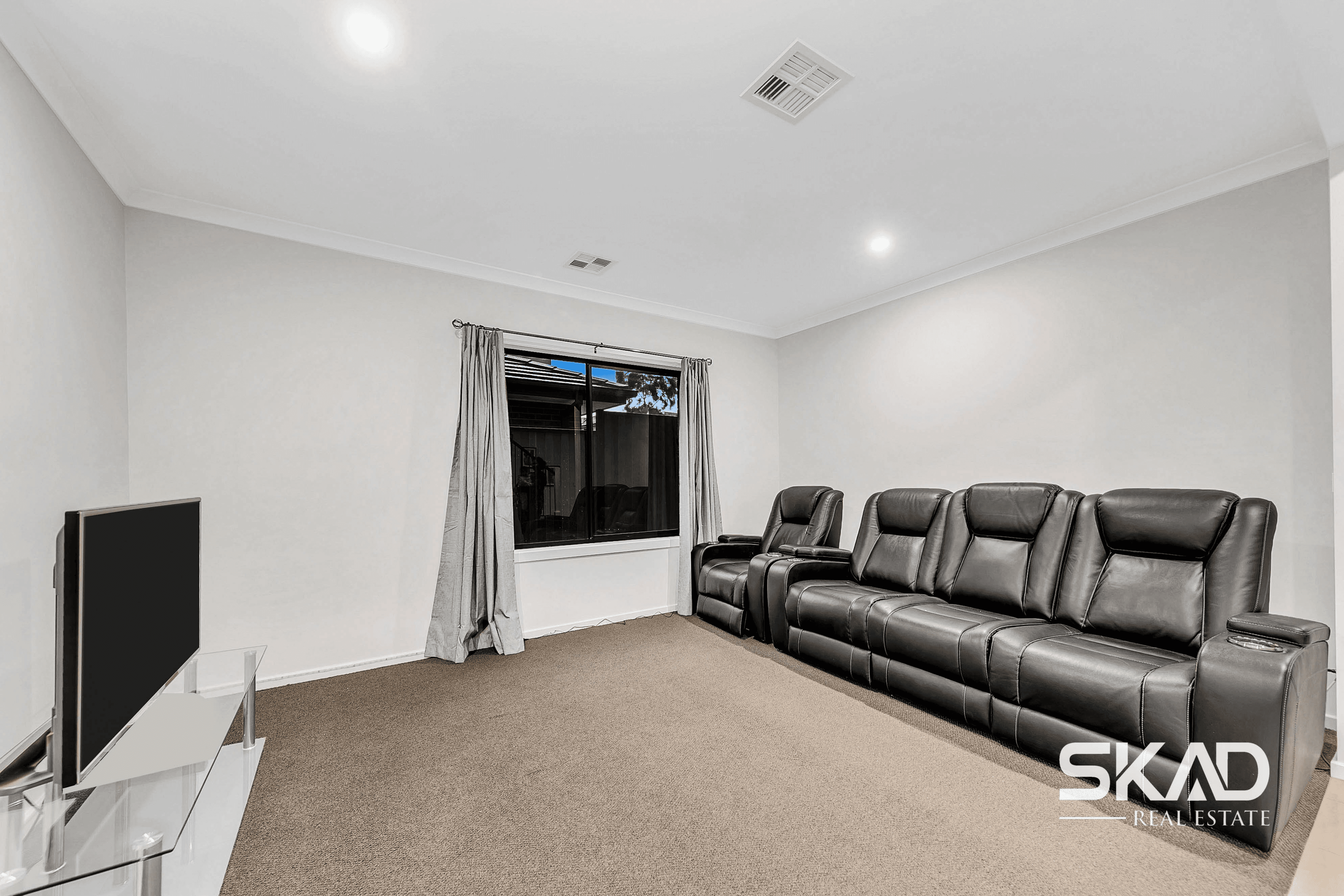 45 Charteris Drive, CRAIGIEBURN, VIC 3064