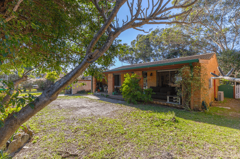 32 Ibis Avenue, HAWKS NEST, NSW 2324