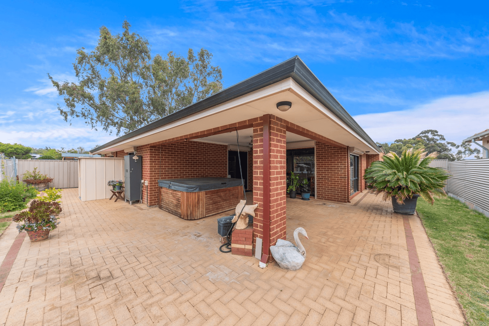 132 Attfield Street, MADDINGTON, WA 6109