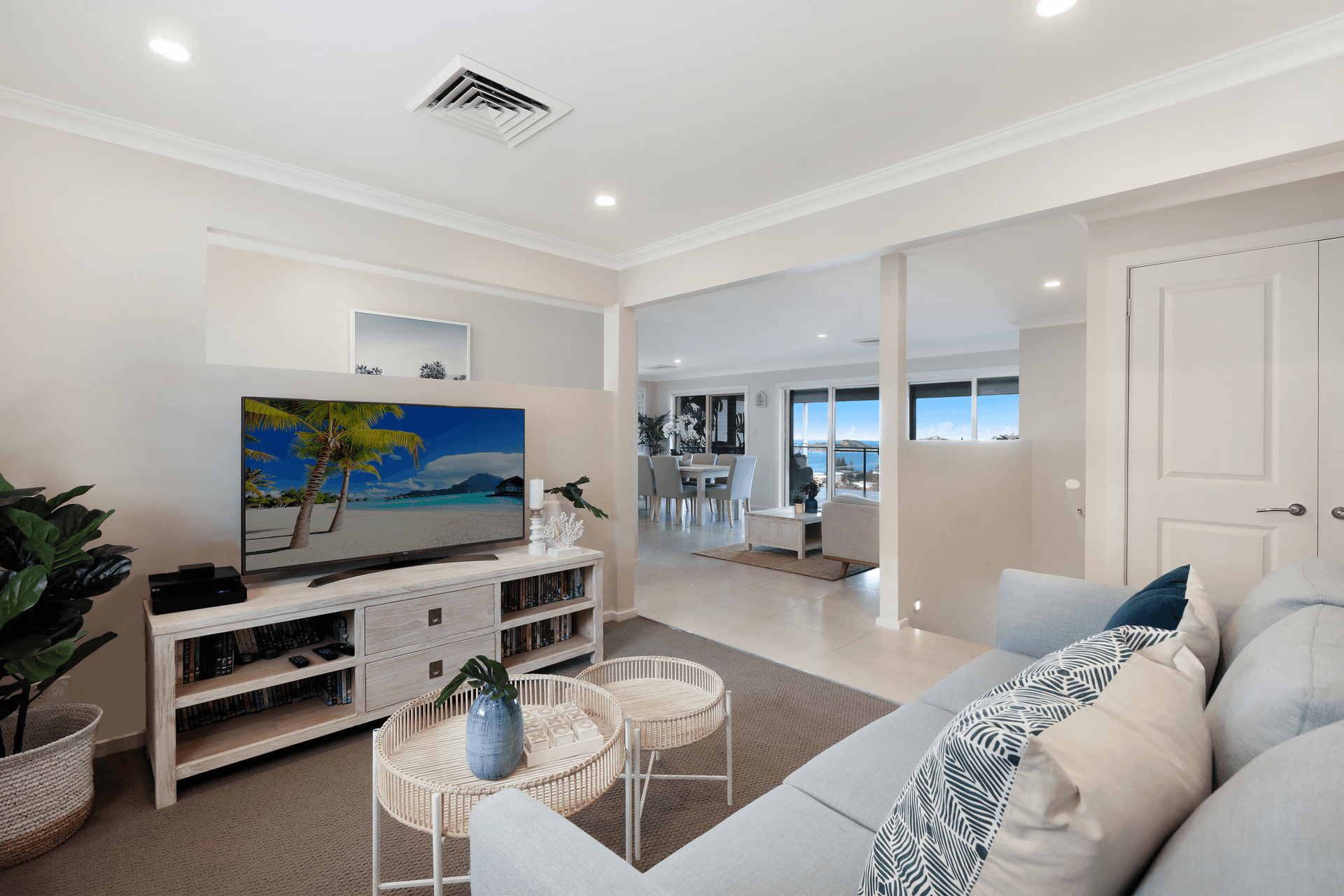 44 McGee Avenue, Wamberal, NSW 2260