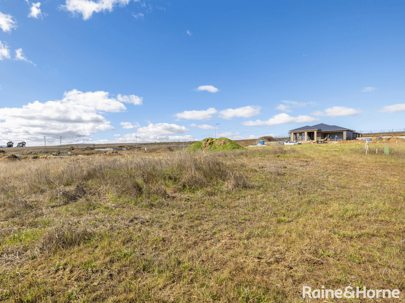 26 Granite Rise, KELSO, NSW 2795