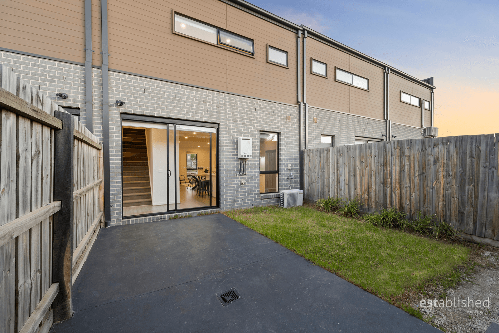 14 Nostrand Walk, POINT COOK, VIC 3030
