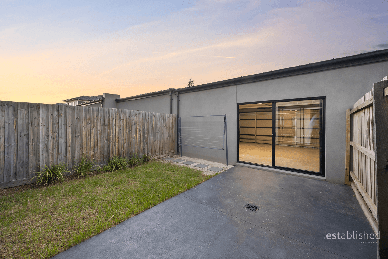 14 Nostrand Walk, POINT COOK, VIC 3030