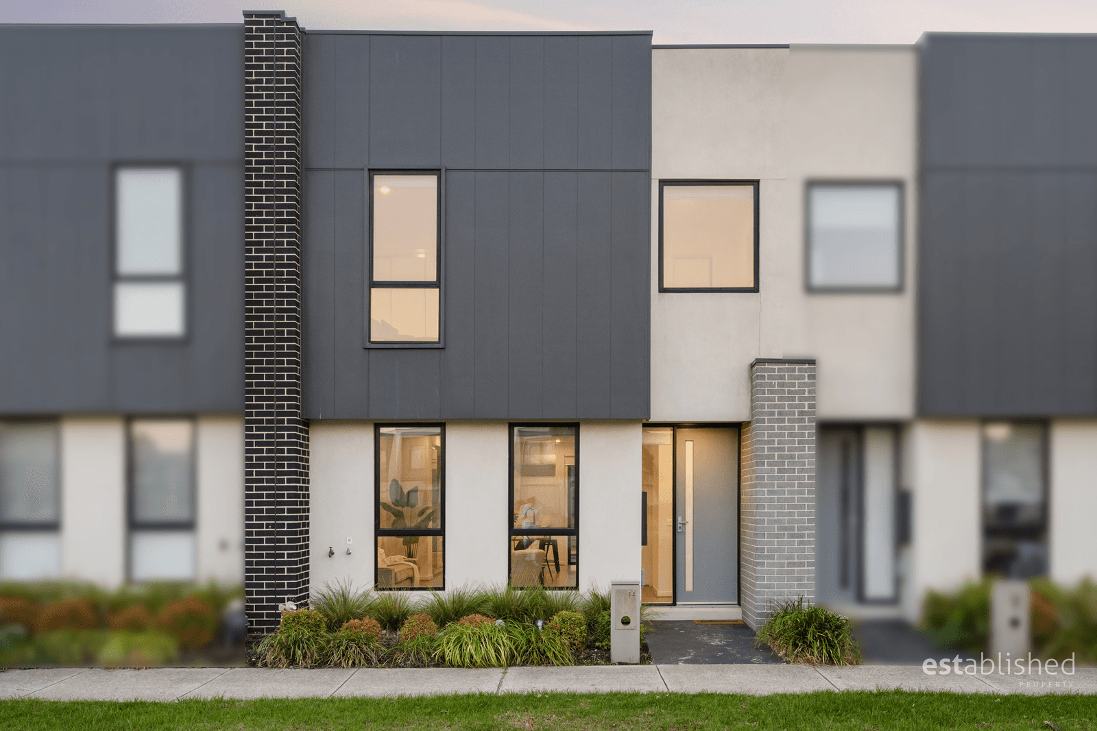 14 Nostrand Walk, POINT COOK, VIC 3030