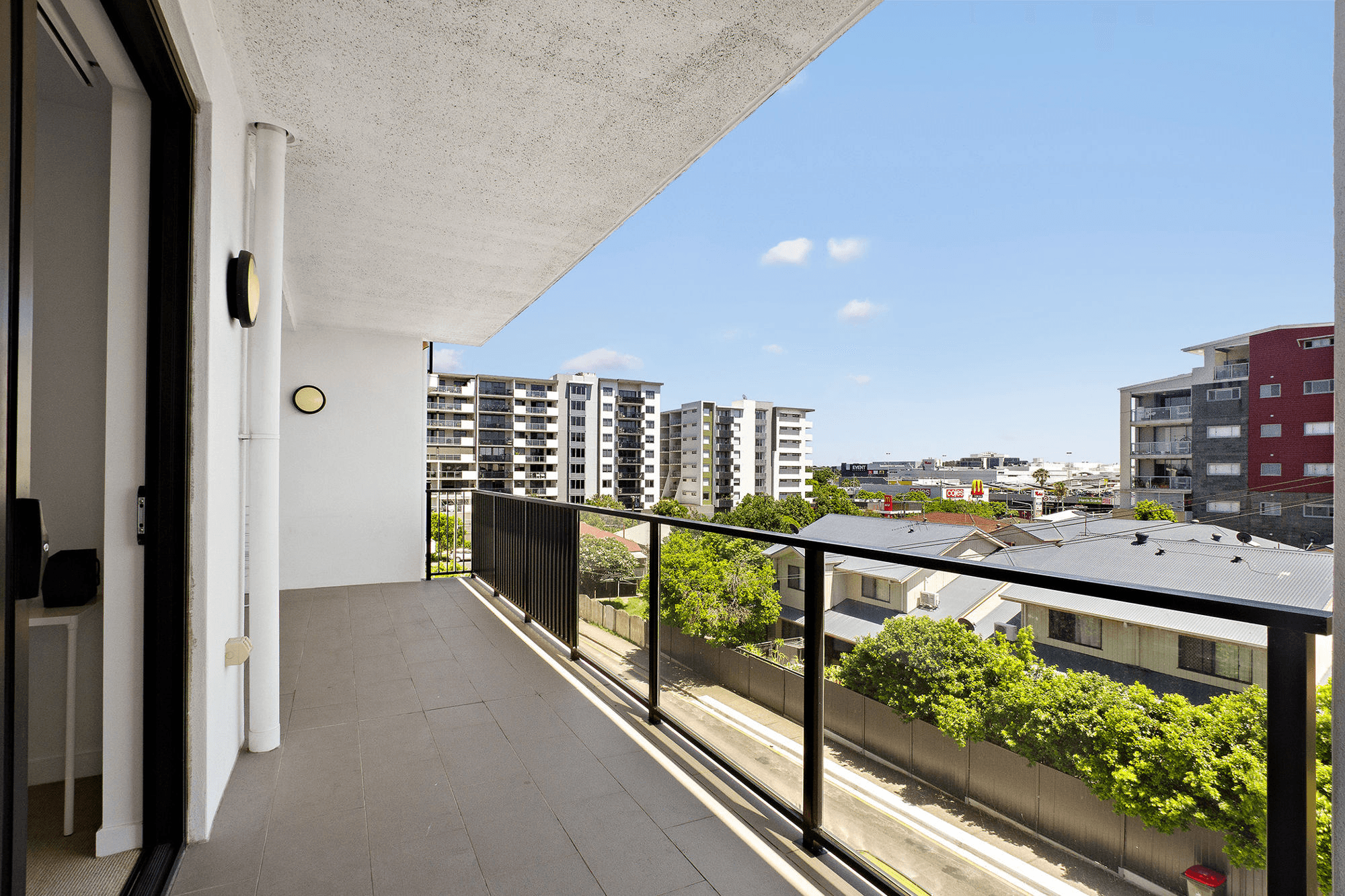 202/27 Kingsmill Street, CHERMSIDE, QLD 4032