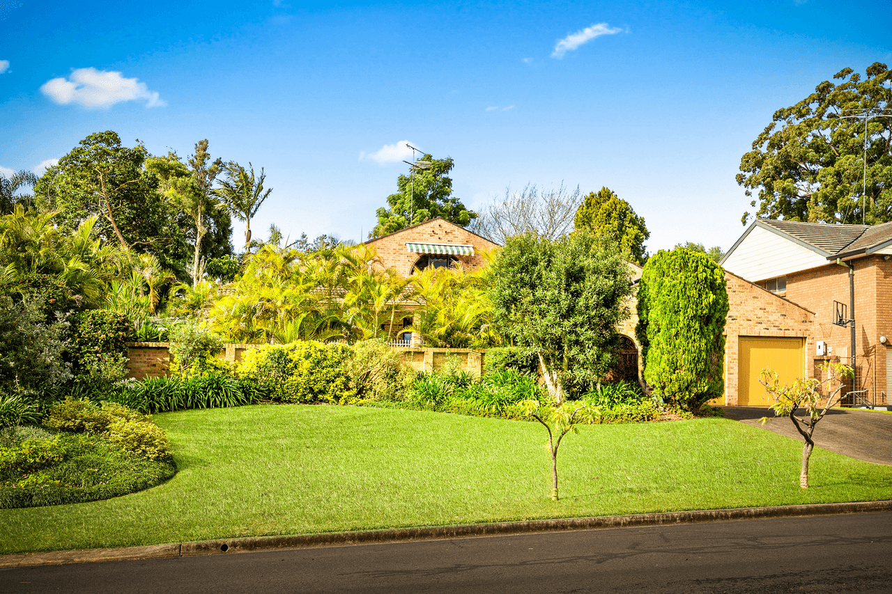 8 Dewhurst Avenue, CASTLE HILL, NSW 2154