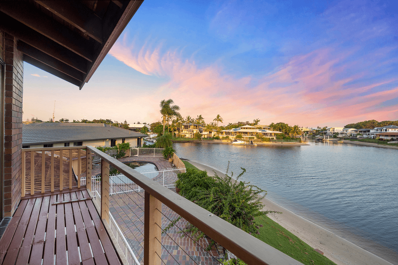 23 Tequila Court, MERMAID WATERS, QLD 4218
