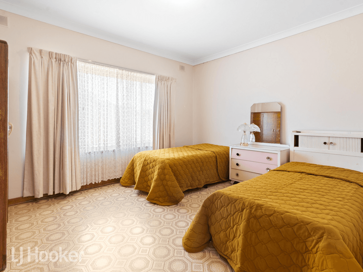 10 Markwick Crescent, CAMPBELLTOWN, SA 5074