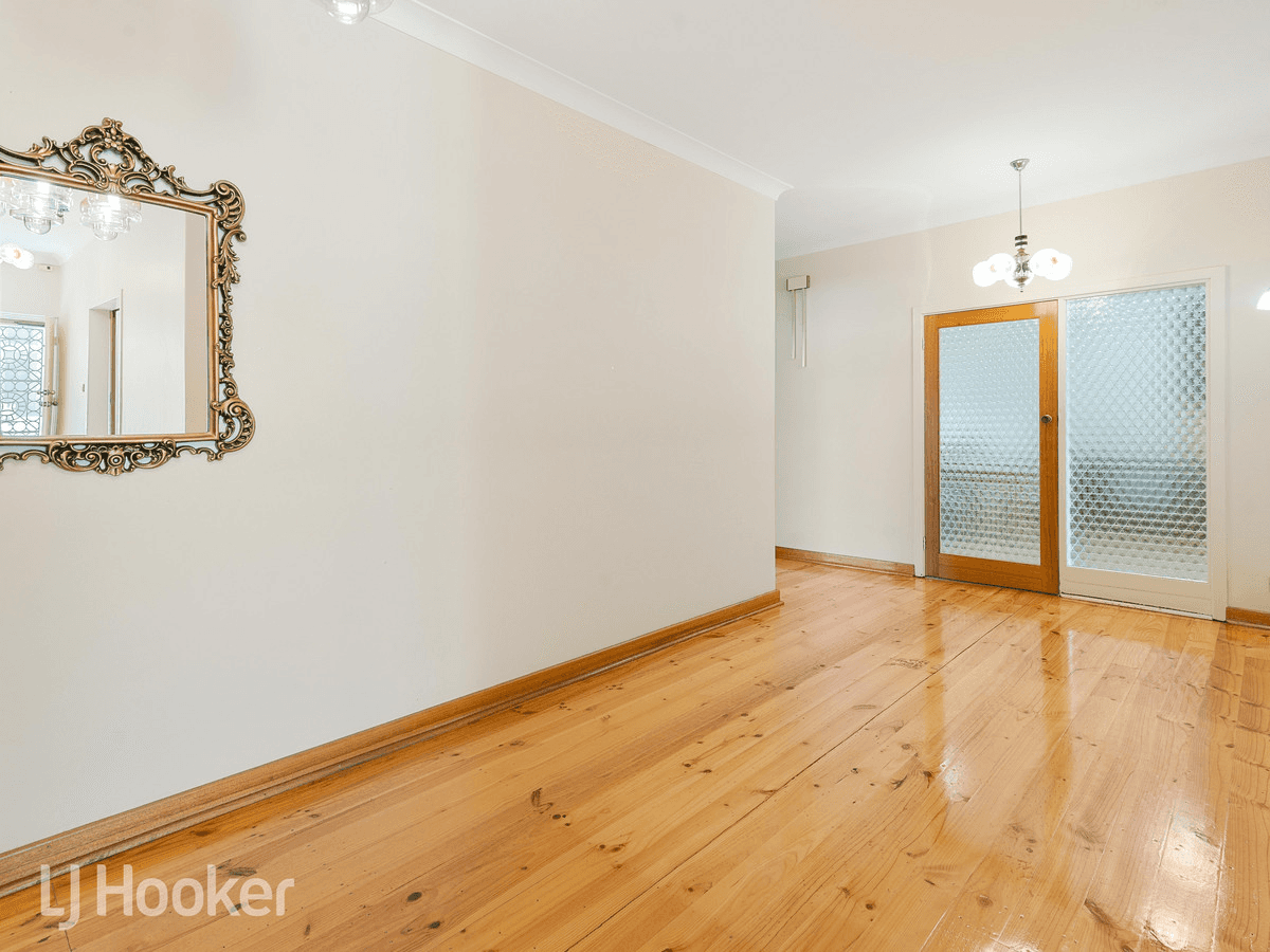 10 Markwick Crescent, CAMPBELLTOWN, SA 5074