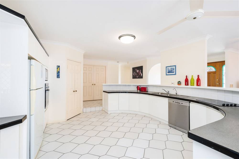32 Jacobsen Outlook, URRAWEEN, QLD 4655