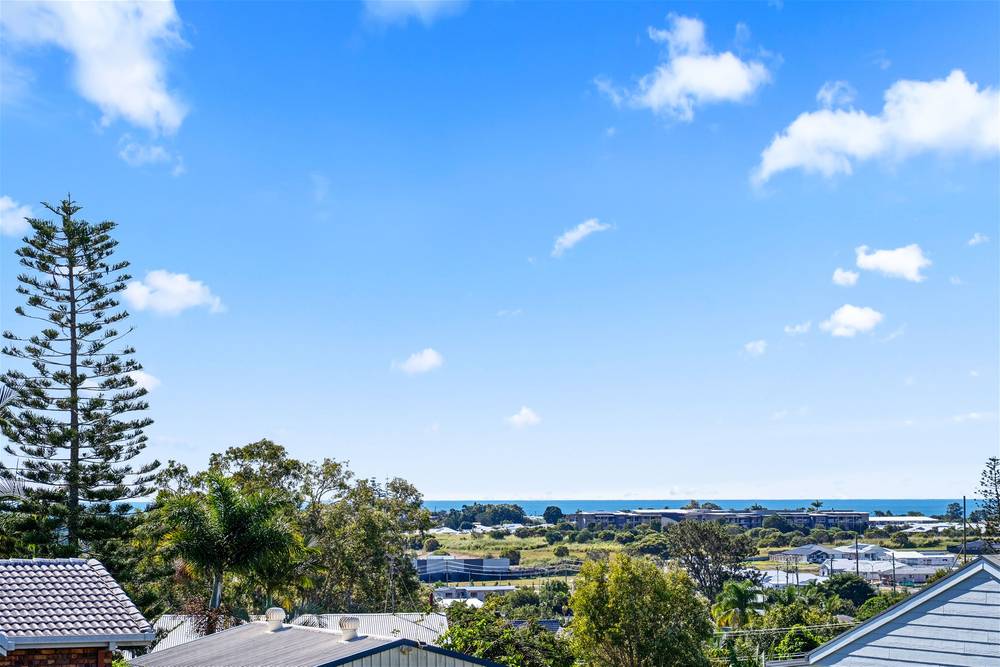32 Jacobsen Outlook, URRAWEEN, QLD 4655