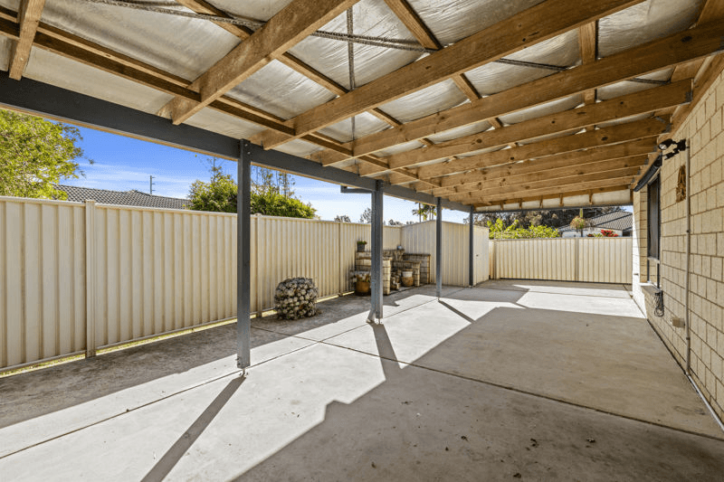 28 Lake Court, URUNGA, NSW 2455