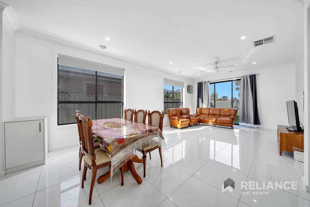 43 Abbotswood Drive, Hoppers Crossing, VIC 3029